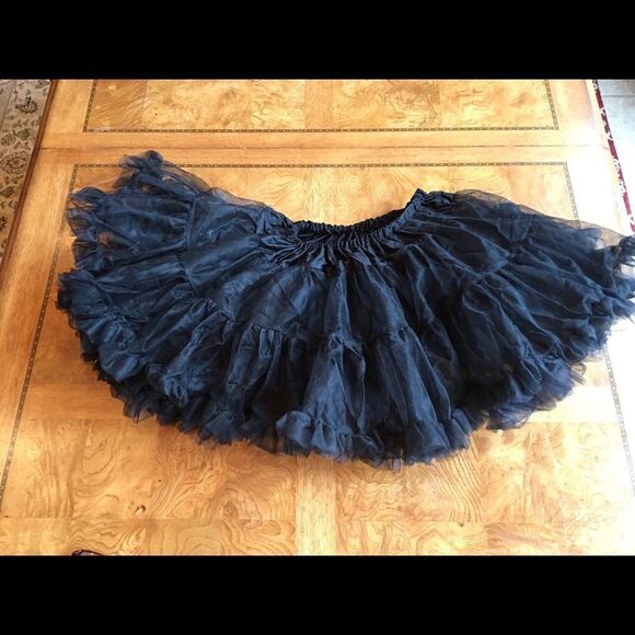 🎃- BLACK MINI Petticoat! - Picture 2 of 8
